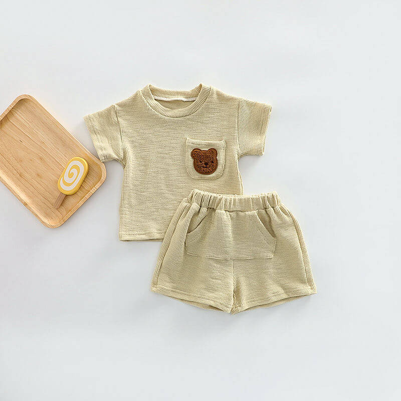 The Color Bear | T-Shirt & Shorts Set